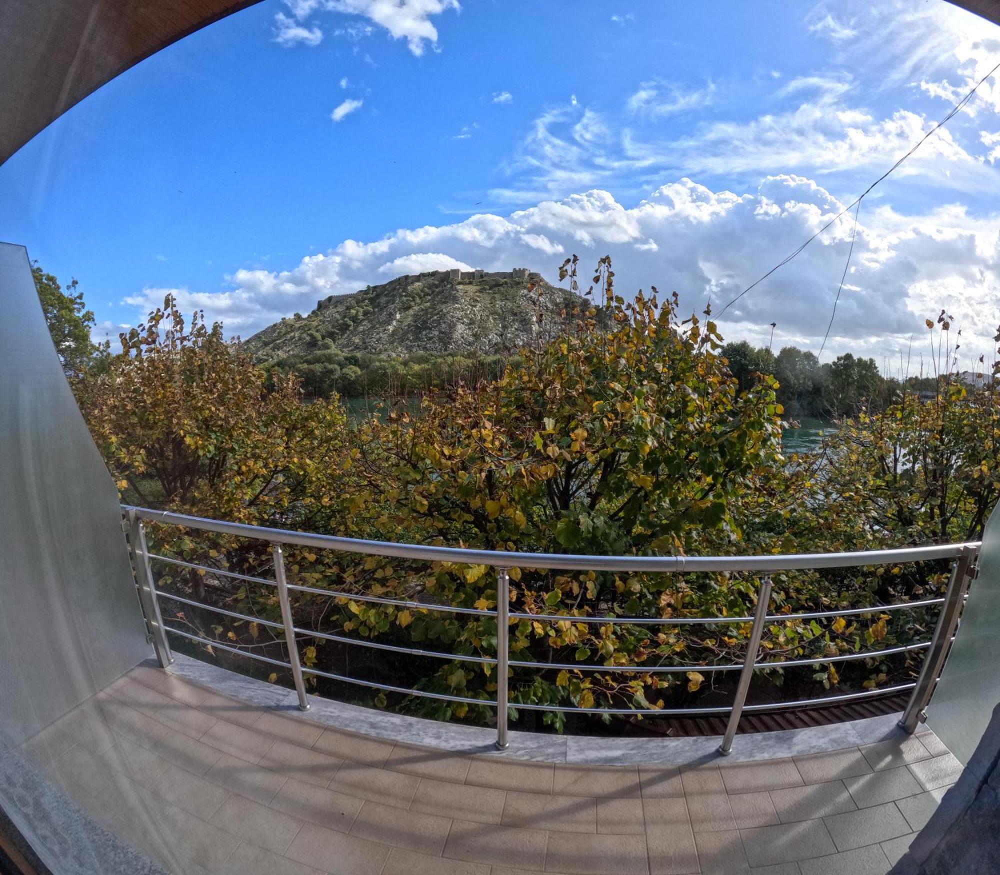 Buna Park Hotel Shkodër エクステリア 写真