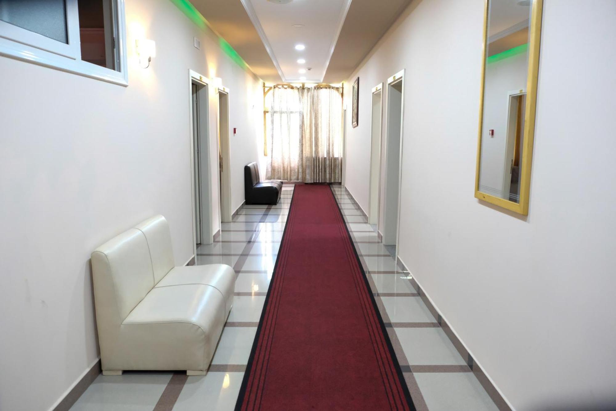 Buna Park Hotel Shkodër エクステリア 写真