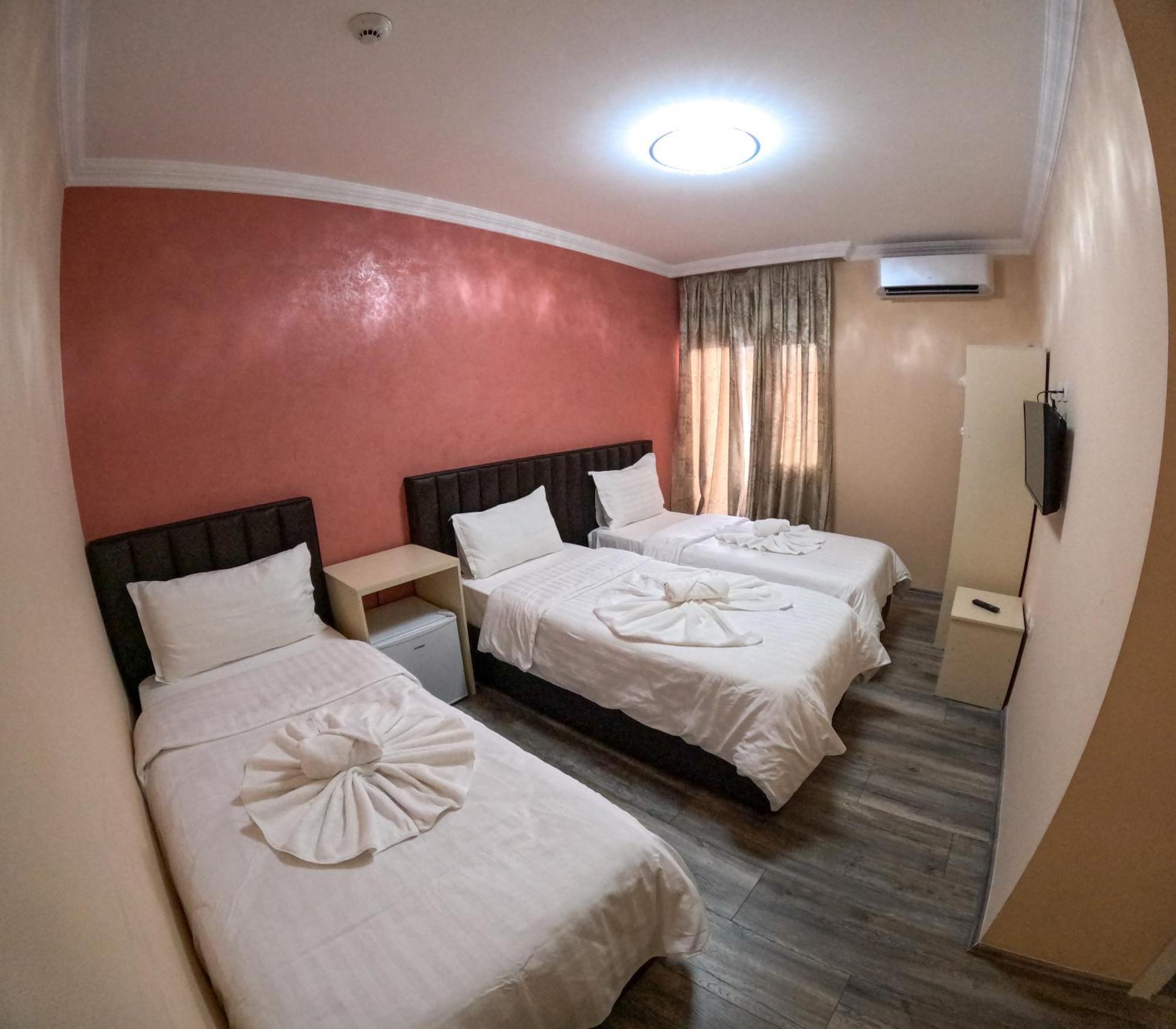 Buna Park Hotel Shkodër エクステリア 写真