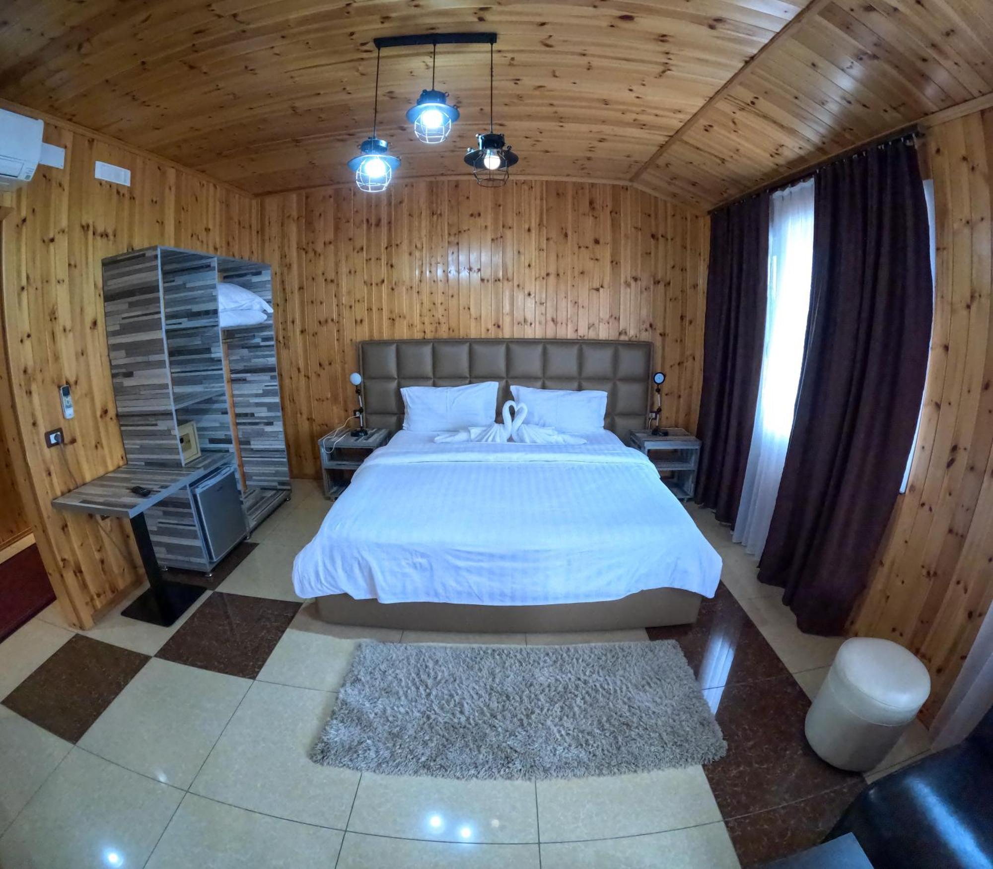 Buna Park Hotel Shkodër エクステリア 写真
