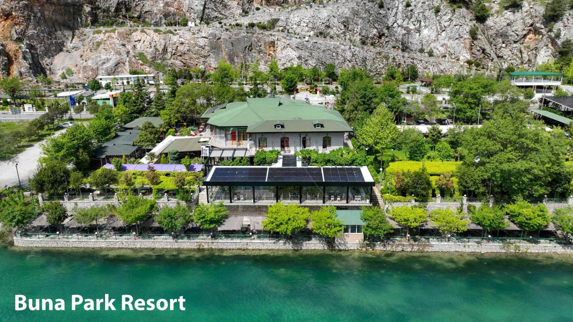 Buna Park Hotel Shkodër エクステリア 写真